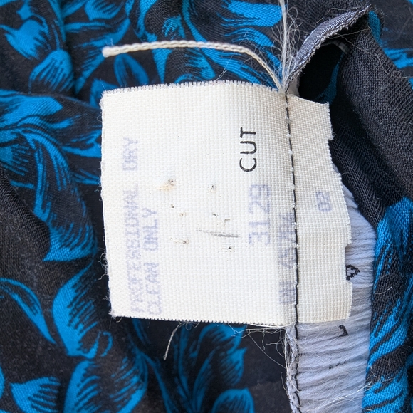 Karen Alexander Vintage Chic Black and Blue Floral Midi Dress - Picture 9 of 13